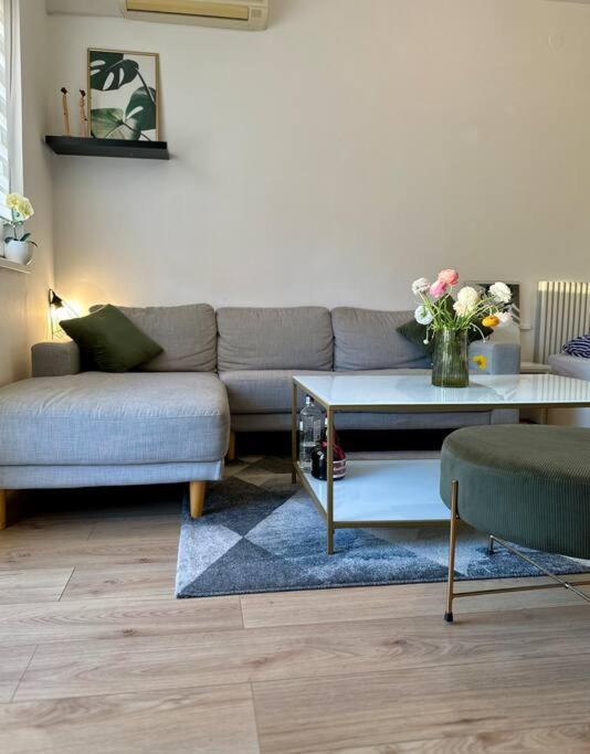 Cozy With Sunny Terrace Apartman *