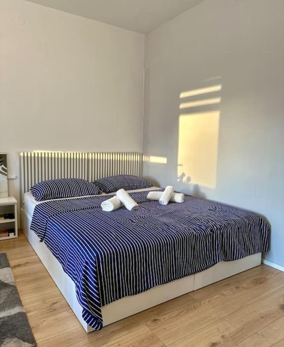 Apartman Cozy With Sunny Terrace *