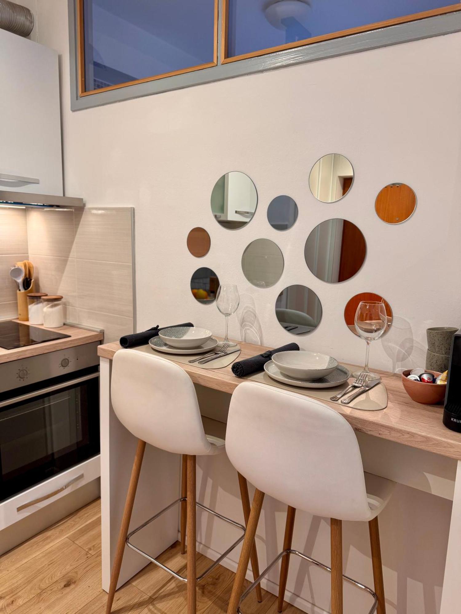 Cozy With Sunny Terrace Apartman *
