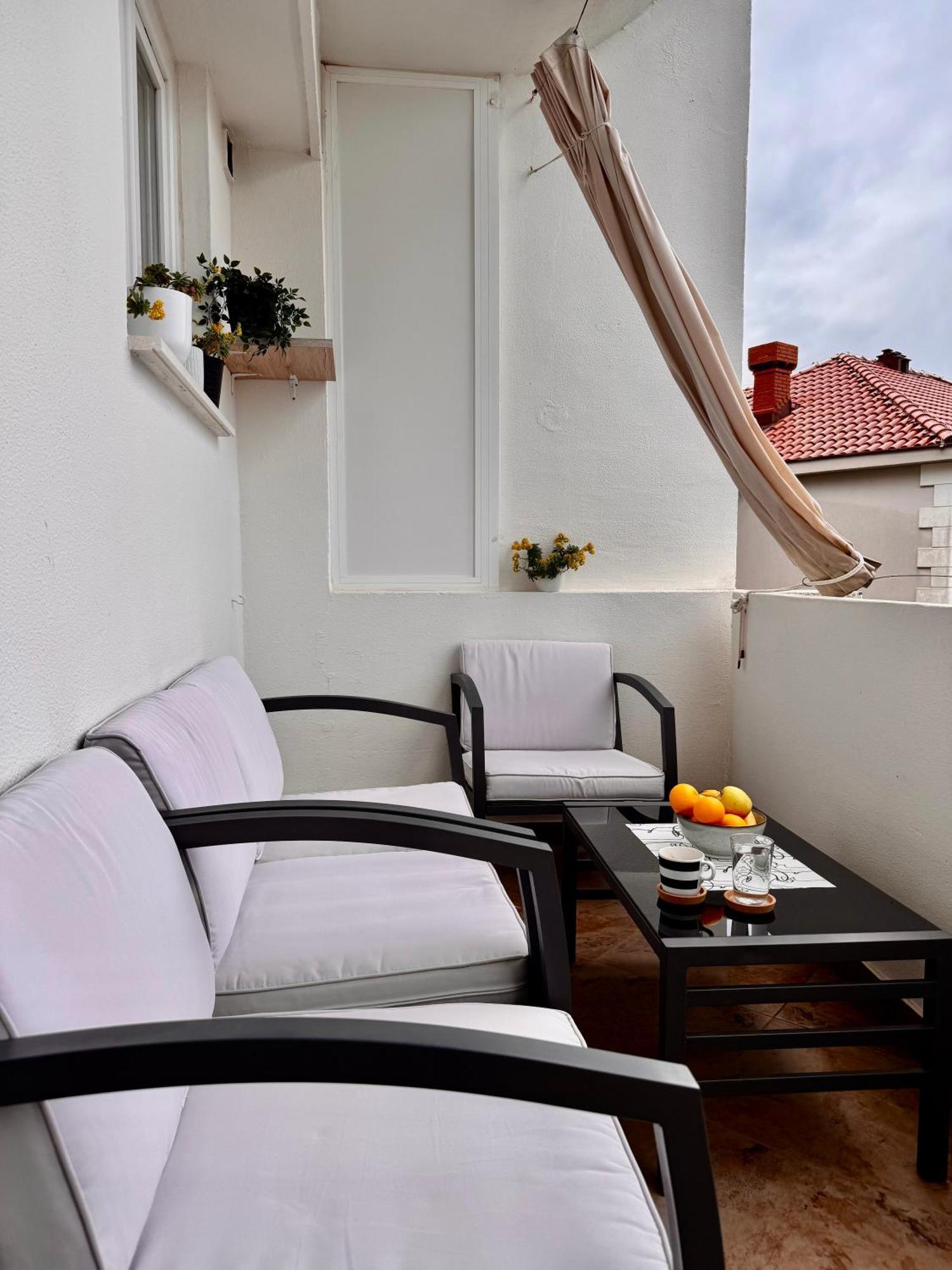 Cozy With Sunny Terrace Apartman Dubrovnik